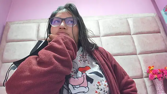 Miaa Smiith  online show from 30, 11, 2025