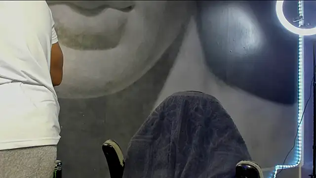 Snapshot of bradley_smith chatting on 30, 12, 2024 bradley smith online show from 30, 12, 2024