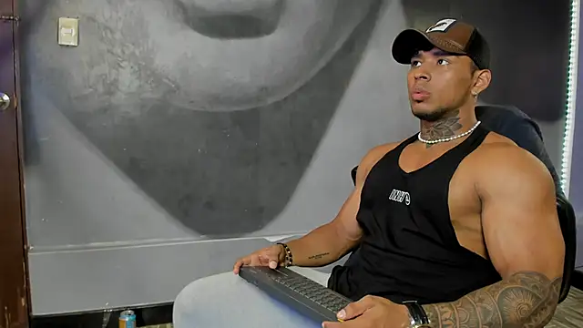 Snapshot of bradley_smith chatting on 15, 1, 2025 bradley smith online show from 15, 1, 2025
