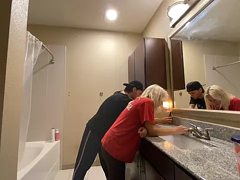 girlfriendmissy online show from 6, 1, 2025