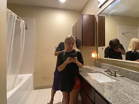 girlfriendmissy online show from 6, 2, 2025