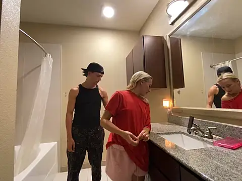 girlfriendmissy online show from 14, 2, 2025