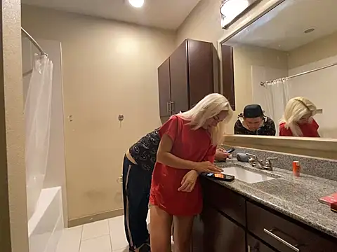 girlfriendmissy online show from 20, 3, 2025