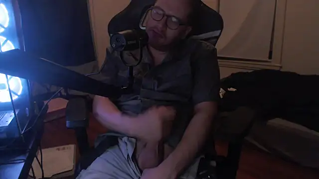 chicostick413 online show from 19, 9, 2025