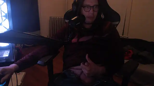 chicostick413 online show from 19, 10, 2025