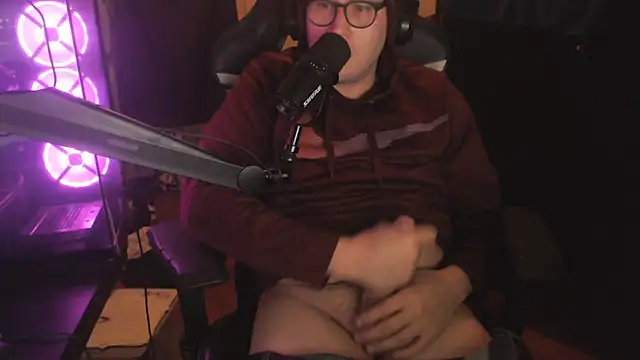 chicostick413 online show from 14, 11, 2025