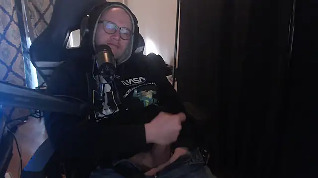 chicostick413 online show from 29, 3, 2026