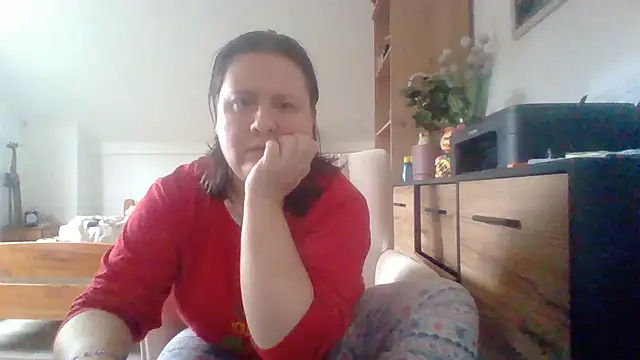 Snapshot of ReifeVenna chatting on 11, 10, 2025 ReifeVenna online show from 11, 10, 2025