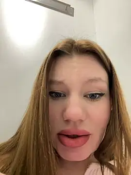 Snapshot of justmila chatting on 3, 1, 2025 justmila online show from 3, 1, 2025