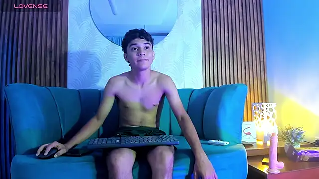 Snapshot of Austin_Cardieff chatting on 12, 1, 2025 Austin Cardieff online show from 12, 1, 2025