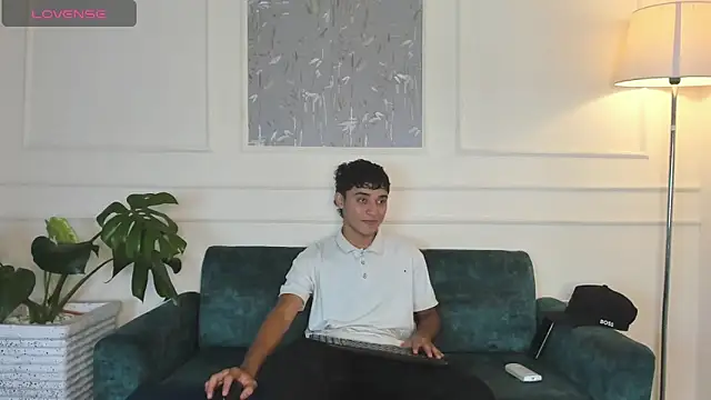 Snapshot of Austin_Cardieff chatting on 3, 3, 2025 Austin Cardieff online show from 3, 3, 2025