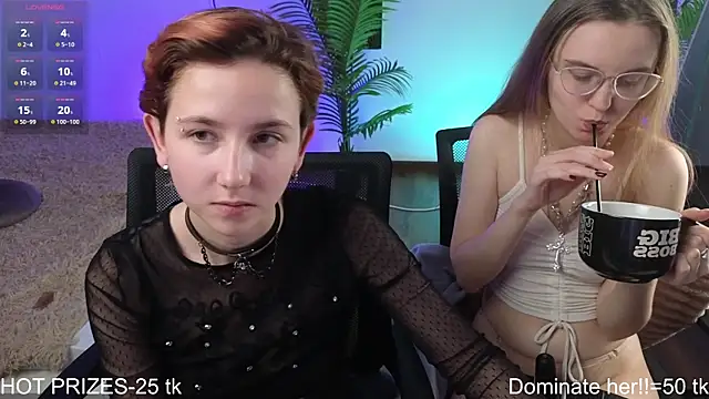 Snapshot of velvetvalkyries chatting on 7, 12, 2024 velvetvalkyries online show from 7, 12, 2024