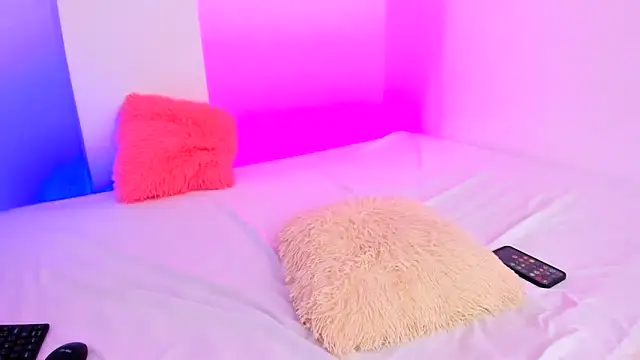 sasha fox00 online show from 2, 3, 2026