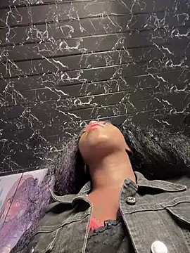 Thyana LS online show from 13, 2, 2025