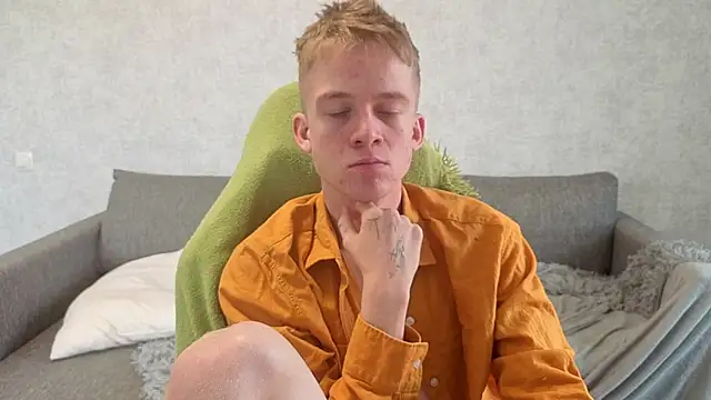 Snapshot of sweetserenity5 chatting on 17, 11, 2025 sweetserenity5 online show from 17, 11, 2025