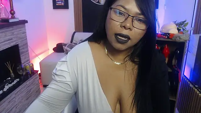 Keilathompson online show from 10, 4, 2026