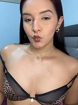 Snapshot of Melanyprada chatting on 10, 5, 2026 Melanyprada online show from 10, 5, 2026