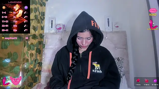 cristalconnorr online show from 7, 10, 2025