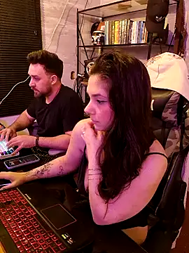 CoelhinhaGostosa online show from 22, 11, 2025