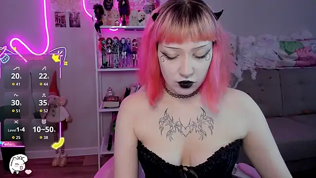 SweetieMollyy online show from 27, 10, 2025