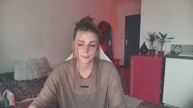 Snapshot of ce_leste__ chatting on 25, 4, 2026 ce leste online show from 25, 4, 2026
