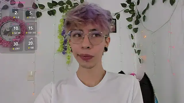 Snapshot of _Jakke chatting on 4, 12, 2024 Jakke online show from 4, 12, 2024
