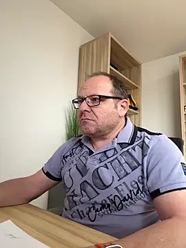 coupleLatinaLovers online show from 17, 12, 2024