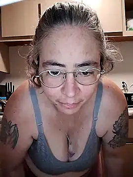 GraceHenderson online show from 12, 2, 2025