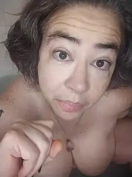 GraceHenderson online show from 2, 3, 2025