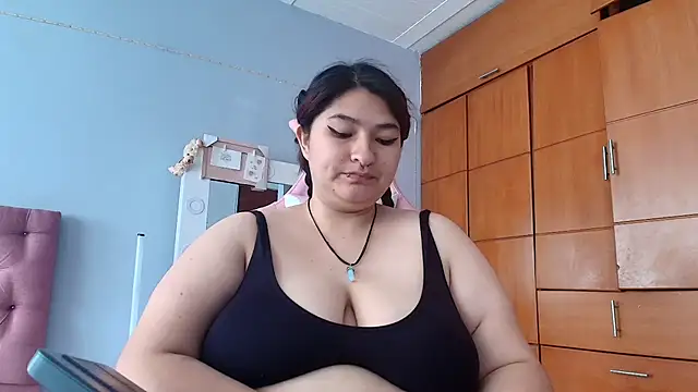 Snapshot of _69HONRY chatting on 2, 2, 2025 69HONRY online show from 2, 2, 2025