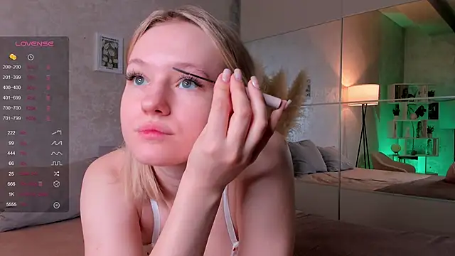 MaydaFoulk online show from 7, 2, 2025