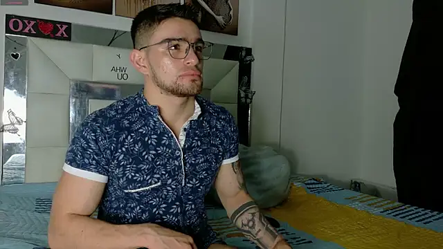 Sexy Alejandro  online show from 19, 2, 2025