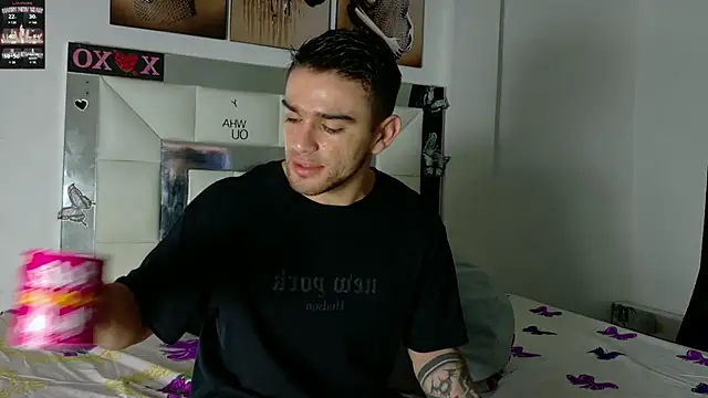 Sexy Alejandro  online show from 26, 2, 2025