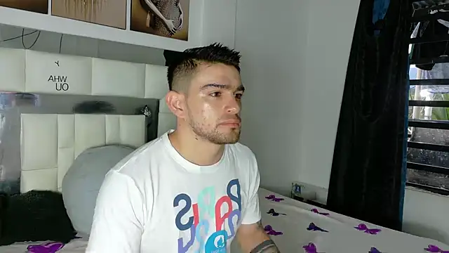 Sexy Alejandro  online show from 13, 3, 2025