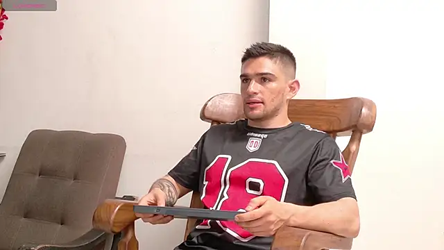 Sexy Alejandro  online show from 11, 2, 2026