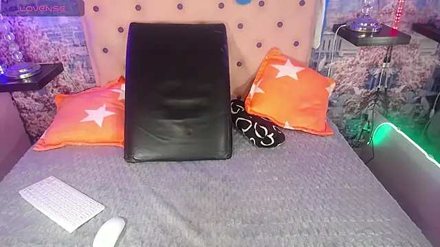 Snapshot of jacksyangeel2 chatting on 17, 1, 2025 jacksyangeel2 online show from 17, 1, 2025