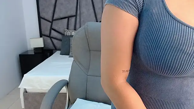 adhara cortez online show from 31, 3, 2026