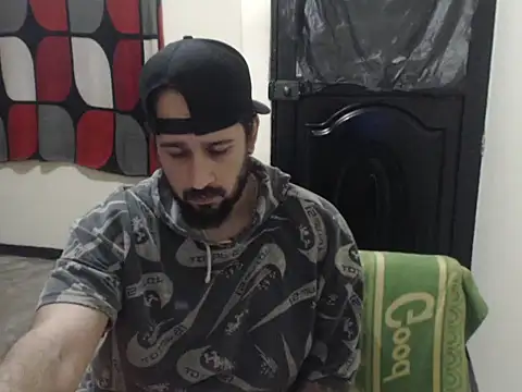 Snapshot of leonamable12 chatting on 1, 3, 2026 leonamable12 online show from 1, 3, 2026