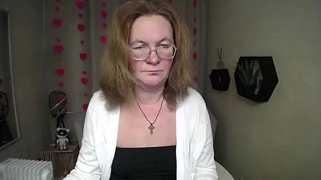 HolyMilfa online show from 8, 2, 2026