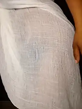 Snapshot of lisa_larry88 chatting on 1, 2, 2026 lisa larry88 online show from 1, 2, 2026