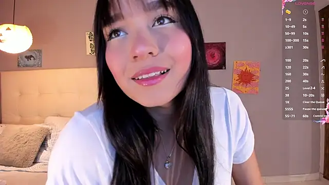 Snapshot of Maia_W10 chatting on 4, 6, 2026 Maia W10 online show from 4, 6, 2026