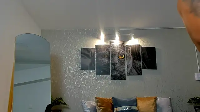 Regan   online show from 15, 1, 2025