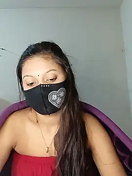 Snapshot of Nadia-2 chatting on 23, 12, 2024 Nadia-2 online show from 23, 12, 2024
