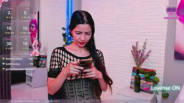 Snapshot of sweetieandjuicyy chatting on 30, 1, 2025 sweetieandjuicyy online show from 30, 1, 2025
