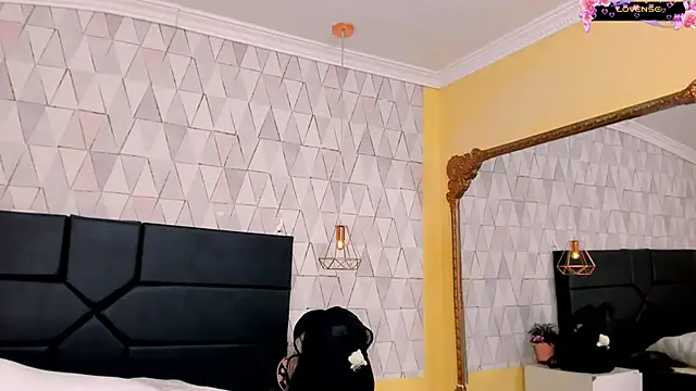 Snapshot of JustinePerry chatting on 21, 4, 2026 JustinePerry online show from 21, 4, 2026