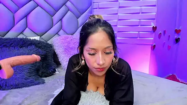 Snapshot of BriannaHarps chatting on 15, 2, 2025 BriannaHarps online show from 15, 2, 2025