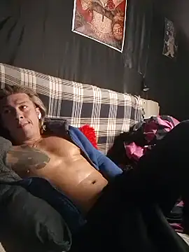 Snapshot of Lovely_milk chatting on 5, 3, 2025 Lovely milk online show from 5, 3, 2025