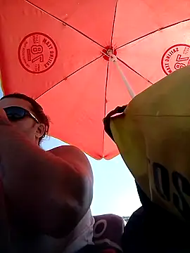 Snapshot of Lovely_milk chatting on 3, 10, 2025 Lovely milk online show from 3, 10, 2025