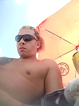 Snapshot of Lovely_milk chatting on 16, 10, 2025 Lovely milk online show from 16, 10, 2025