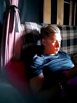 Snapshot of Lovely_milk chatting on 5, 11, 2025 Lovely milk online show from 5, 11, 2025